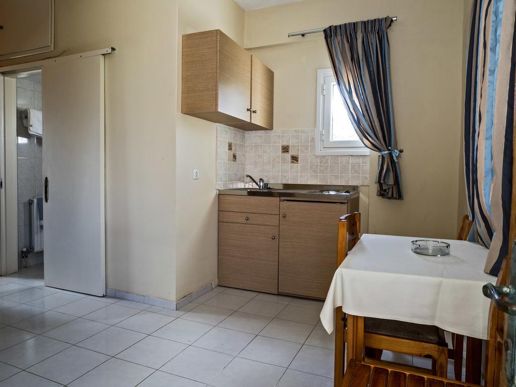 Sea Breeze Apartments Lixouri Exterior foto
